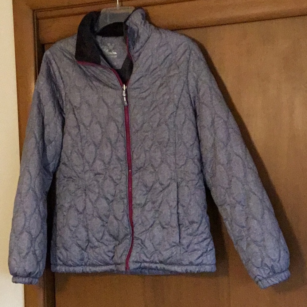 Zeroxposur light weight quilted jacket, ladies medium